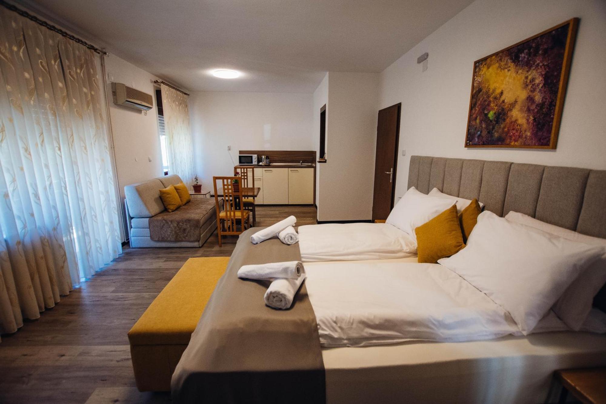 Urban Studio Apartments Ustrumca Dış mekan fotoğraf